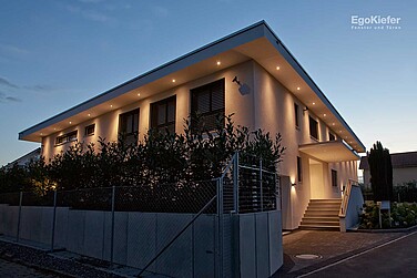 Maison unifamiliale (villa) Steinach, photo extérieure avec ambiance crépusculaire