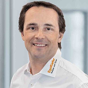 hansjoerg stoepel, wiederverkaufsleiter schweiz