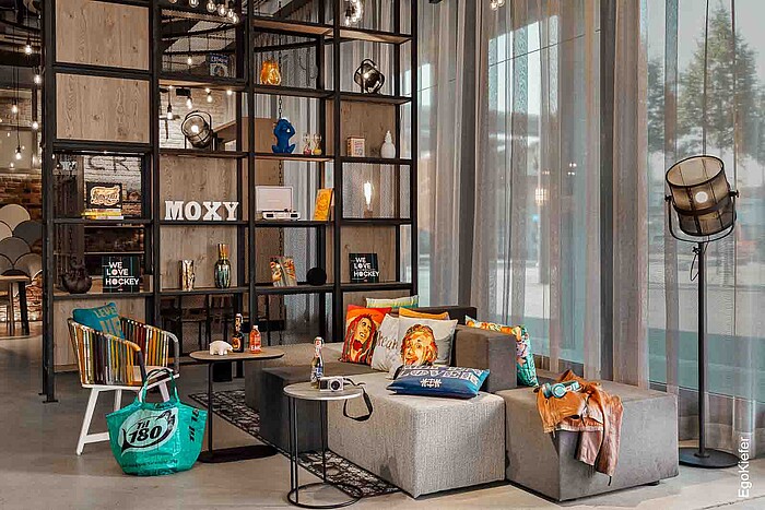 Vue intérieure de l'hôtel Moxy, Wankdorf-City à Berne