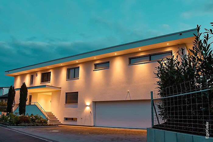 EFH (Villa) Steinach, Aussenaufnahme, Haus beleuchtet