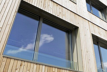 Neubau Kindergarten Kerns, Aussenaufnahme, Detailbild eines Fensters