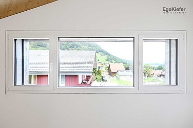 Vue intérieure, façade de fenêtre, maison unifamiliale Leui, maison A à Rüthi