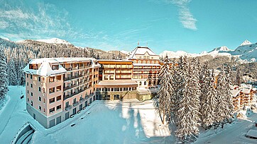 Immagine esterna con atmosfera invernale, Waldhotel Arosa