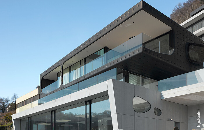 Aussenaufnahme mit Fenster, Casa Martinez, Berneck