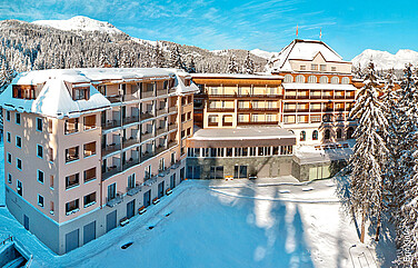 Aussenaufnahme Waldhotel Arosa, Winterstimmung