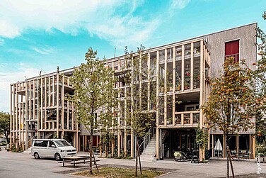 Wohnüberbauung Huebergasse in Bern mit fünf Mehrfamilienhäusern