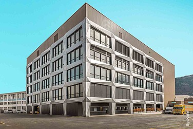 Stagebild, Aussenaufnahme Neue Lagerhalle ThyssenKrupp Presta AG in FL-Eschen