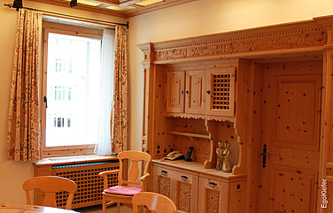Innenaufnahme eines Fensters, Gemeindehaus St. Moritz