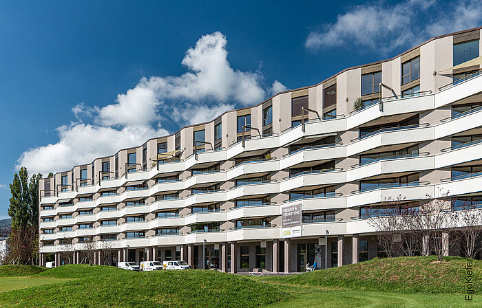 Aussenaufnahme der Wohnüberbauung Residence Esplanade in Biel